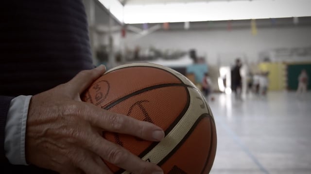 DOCUMENTAL INVENCIBLES BAJO EL ARO