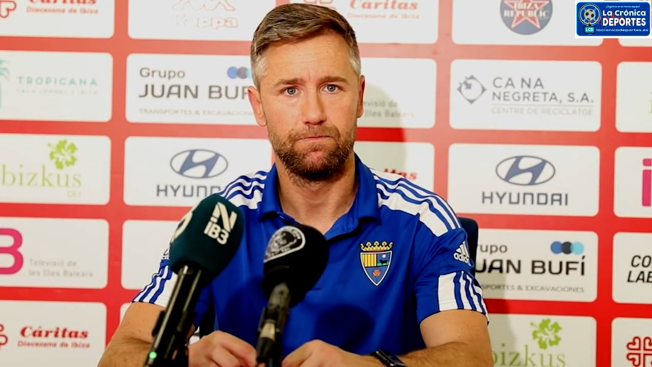 VÍCTOR BRAVO (Entrenador Teruel) CD Ibiza 3-3 CD Teruel / Jornada 6 / 2ª RFEF - Grupo 3 / Fuente: YouTube CD Teruel 