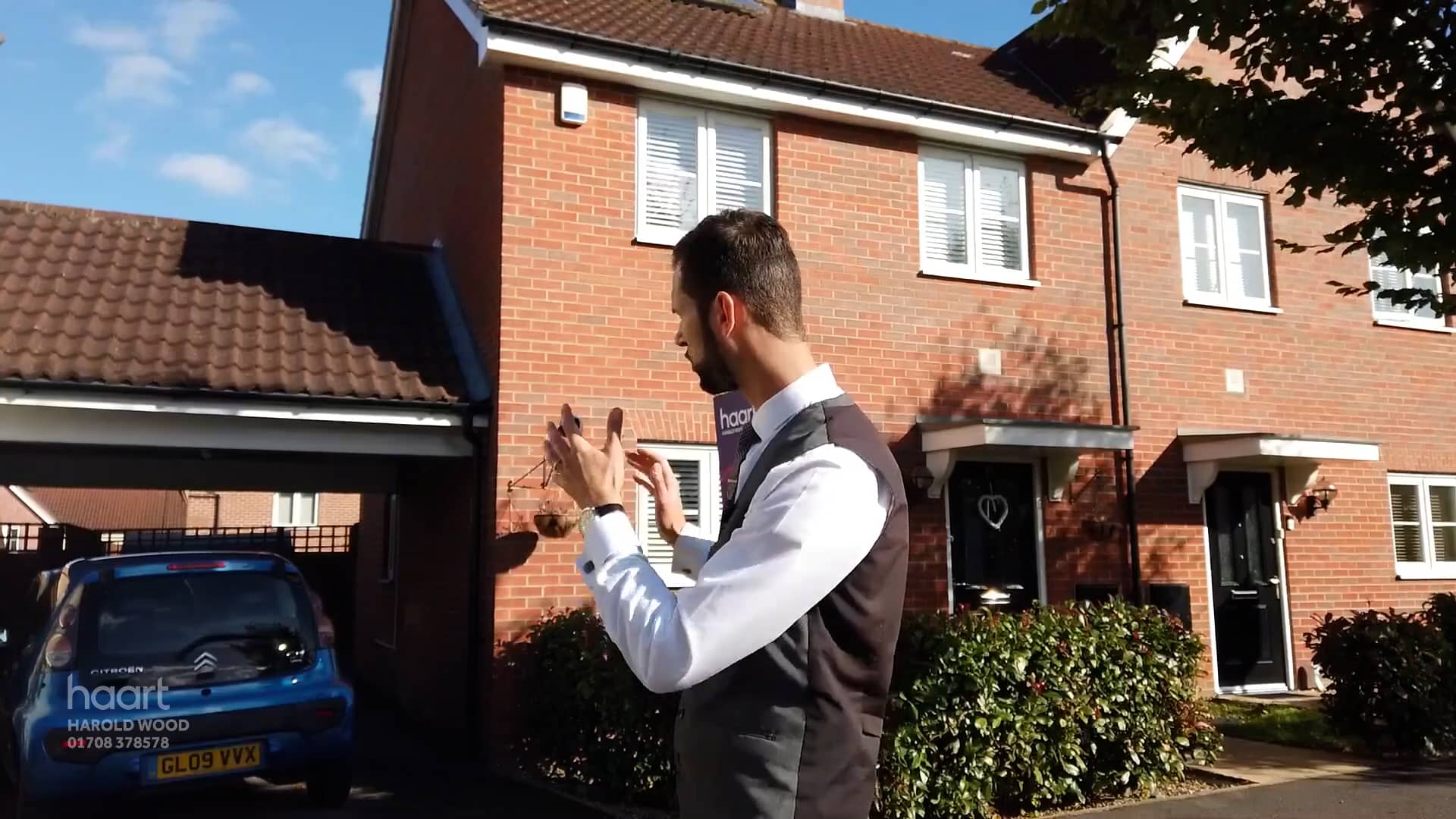 Quick Sneak Peek of Le Noke Avenue, Romford, 3 bedroom SemiDetached