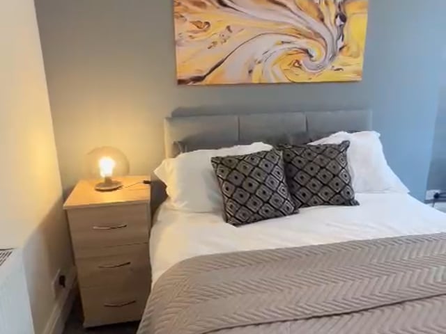 Video 1: Bedroom 1