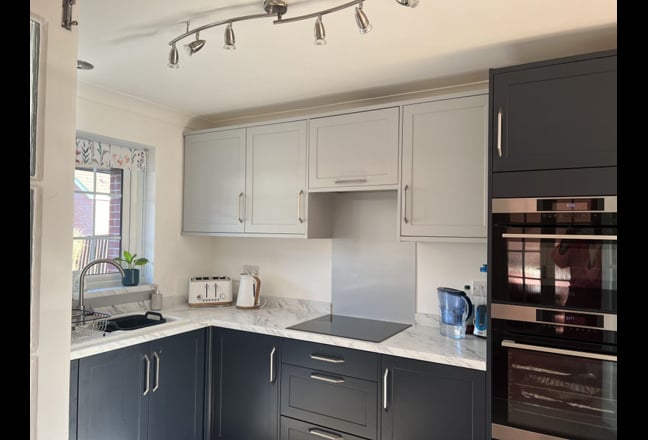 Double room available near the Airport and NDR Main Photo