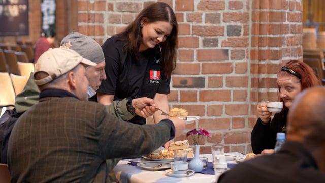 Geburtstagsparty für Obdachlose