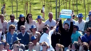Igualdad Animal irrumpe ante Esperanza Aguirre pidiendo la abolición de la tauromaquia