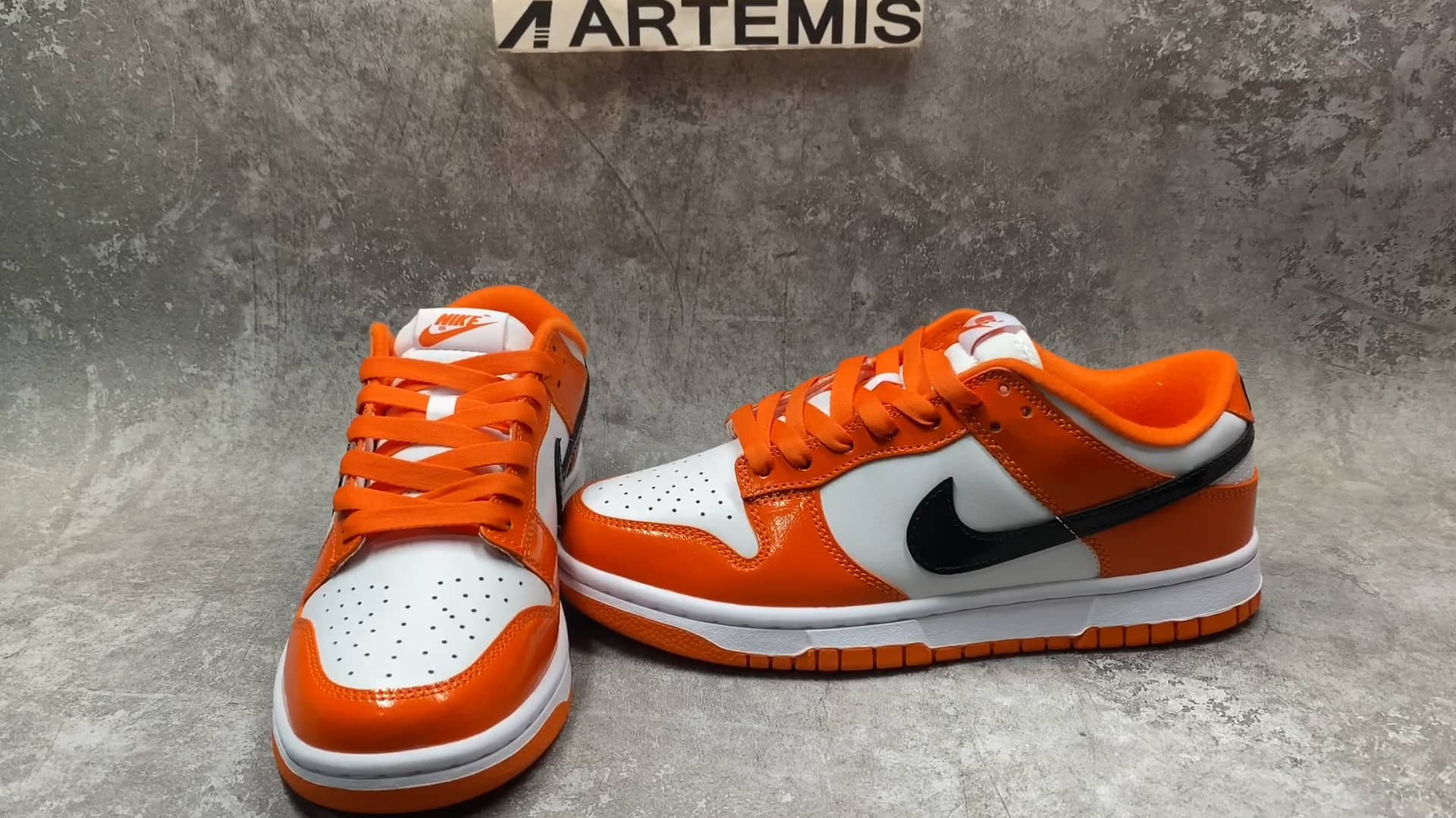 Nike Dunk Low Patent Halloween on Vimeo