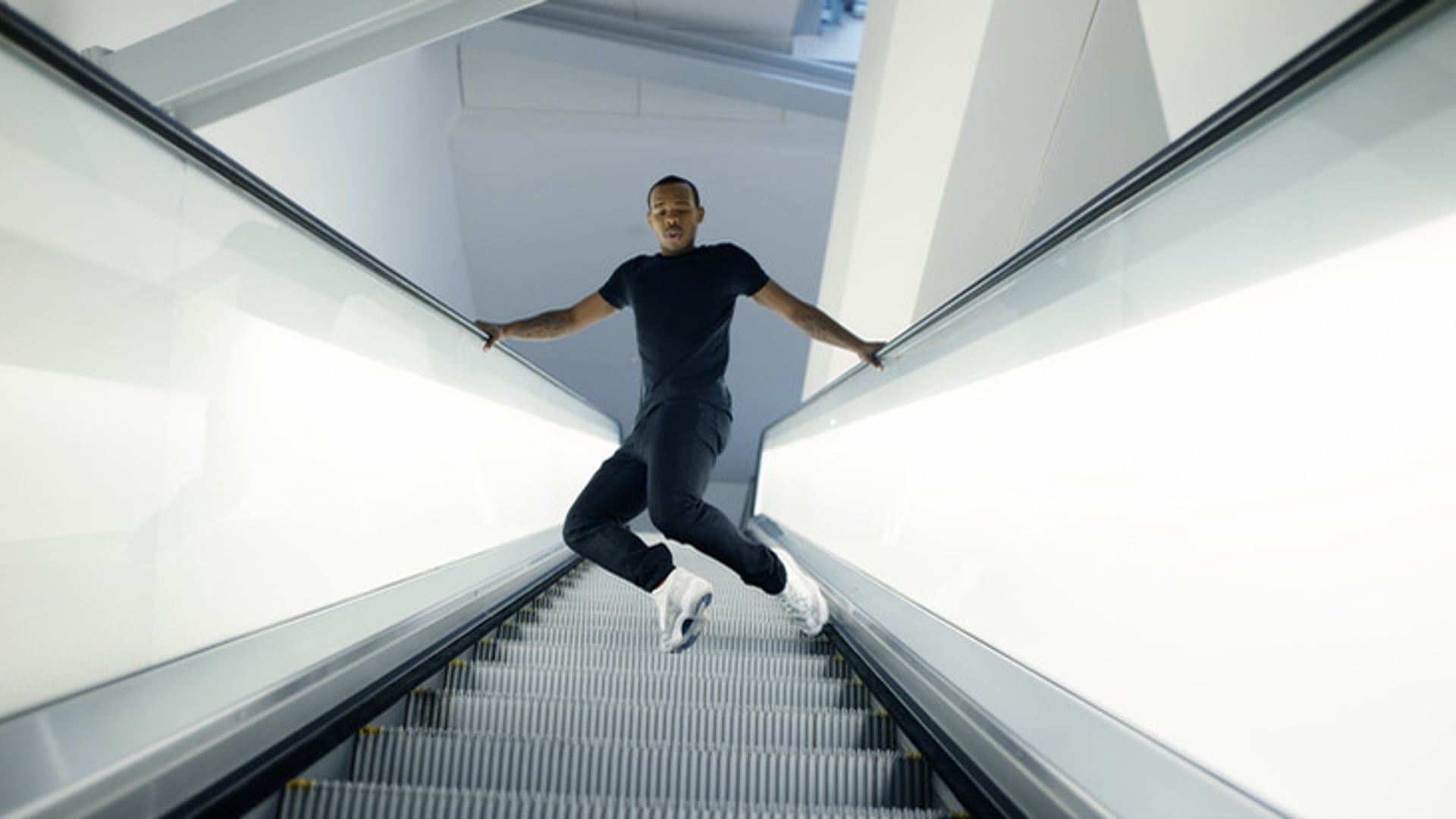 Dancinema 2022 Encore:  Lil Buck with Icons of Modern Art (Paris, France)