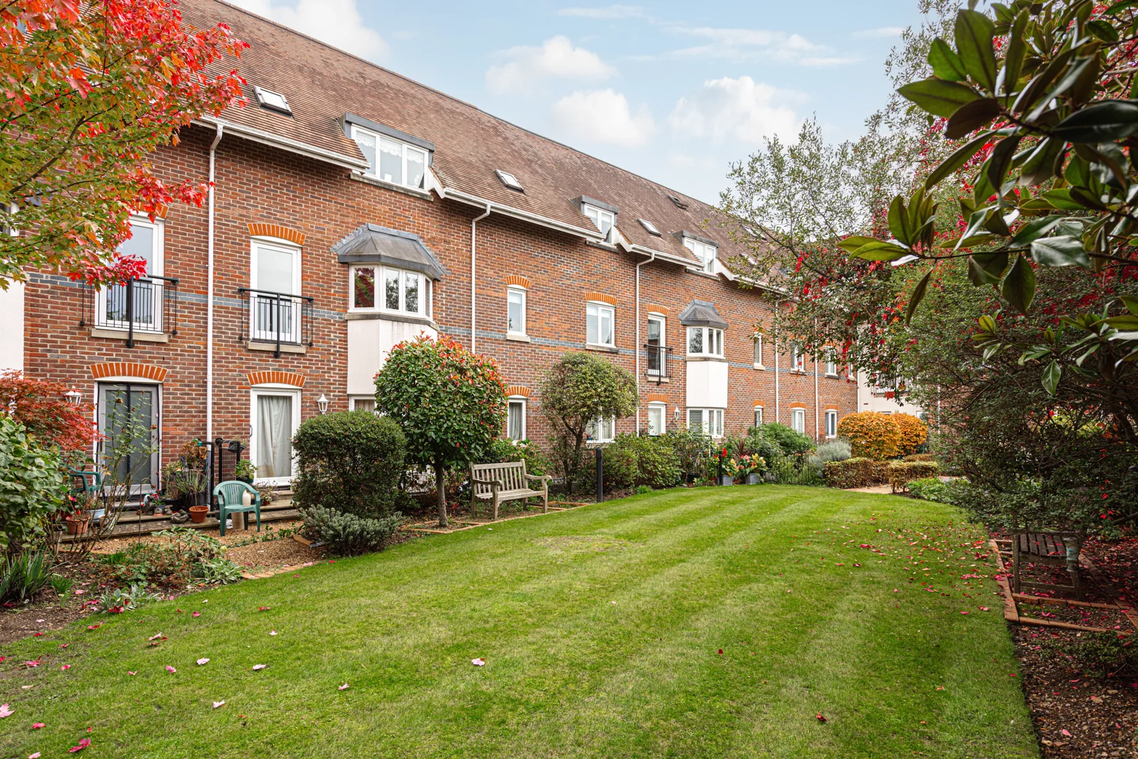 Manor Place, Bridge Street, WaltonOnThames Newton Huxley on Vimeo