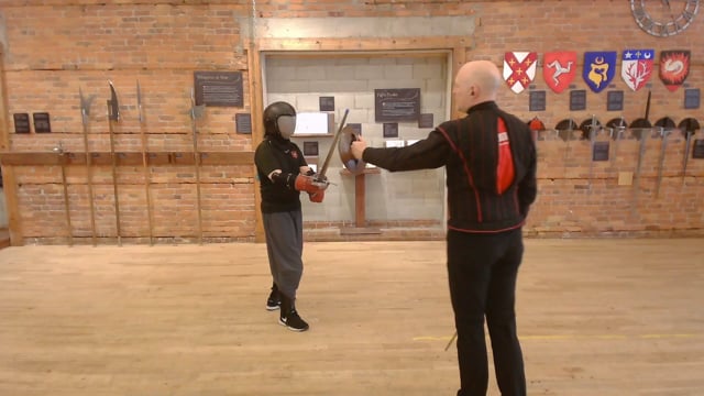 Sidesword vs Longsword: Using the shield to control the hands
