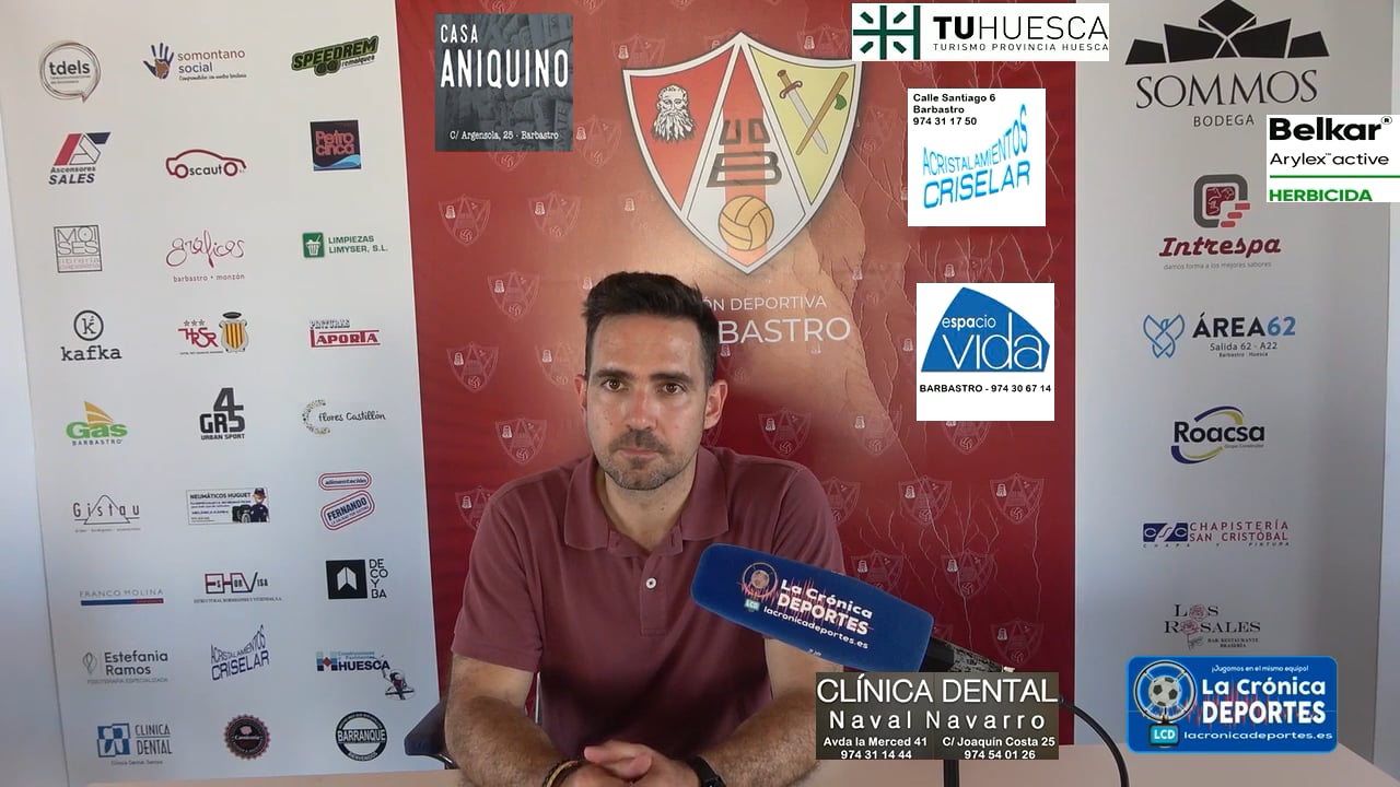 DIEGO CABEZA (Entrenador La Almunia) UD Barbastro 2-0 CD La Almunia / Jornada 6 / 3ª División