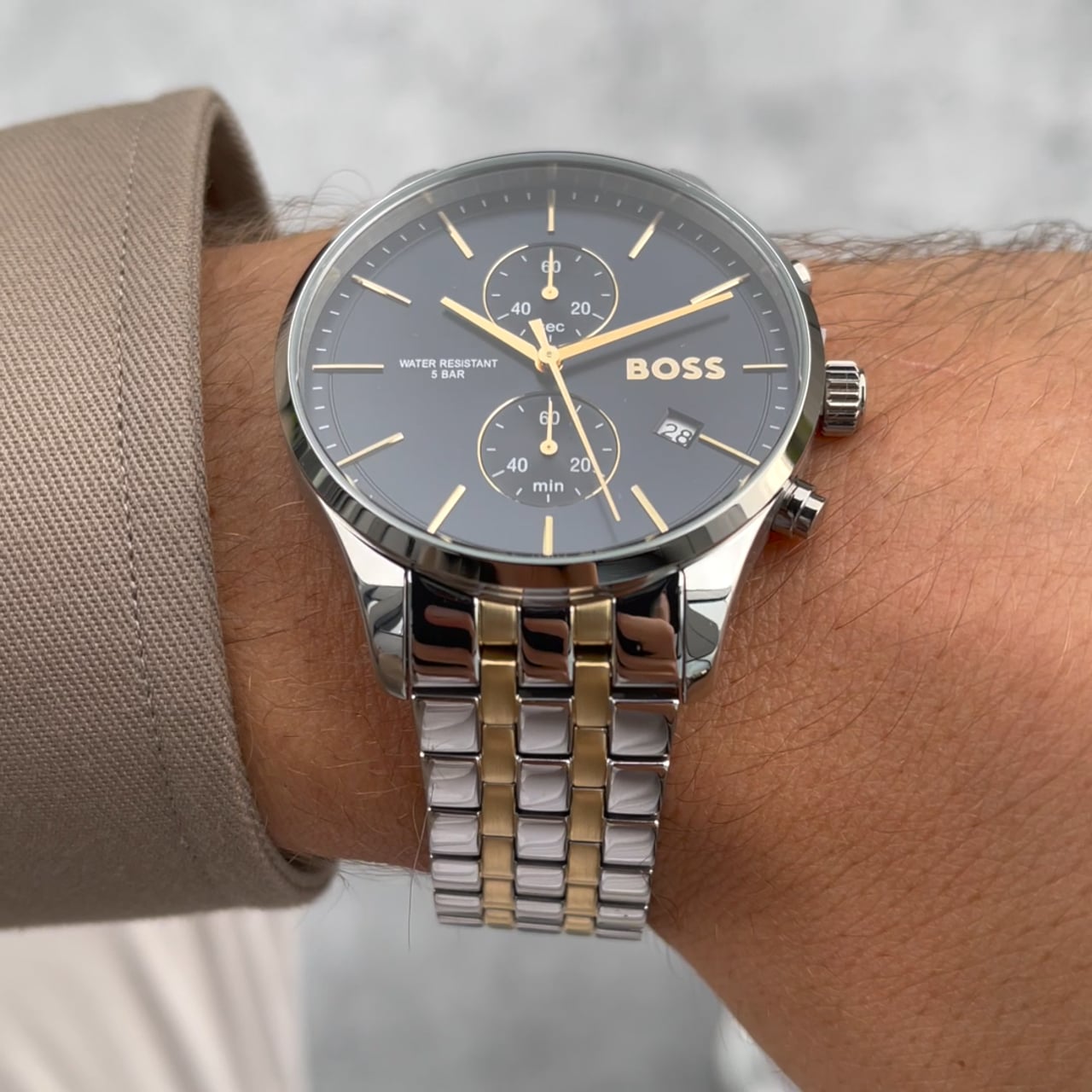 BOSS Associate 1513976 - Ditur