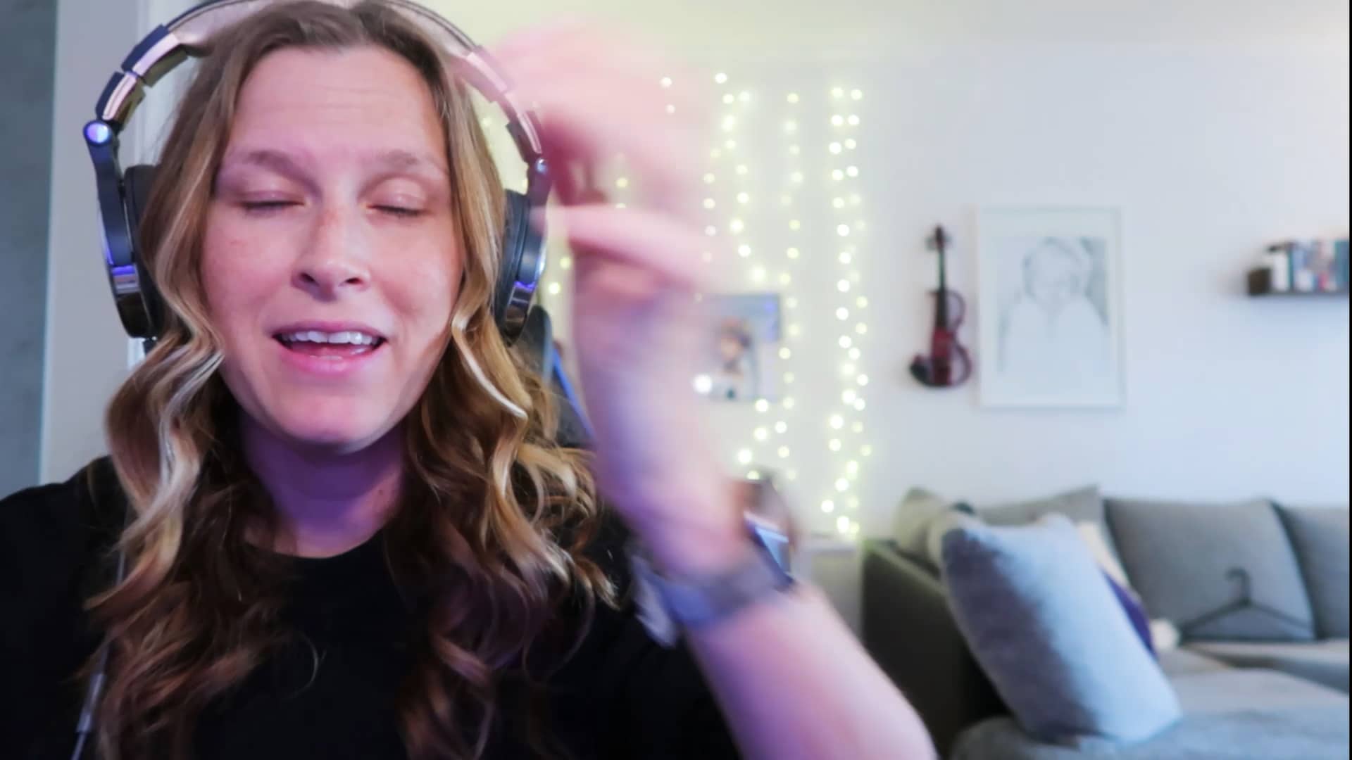 WET LEG CHAISE LONGUE (GLASTONBURY 2022) REACTION on Vimeo