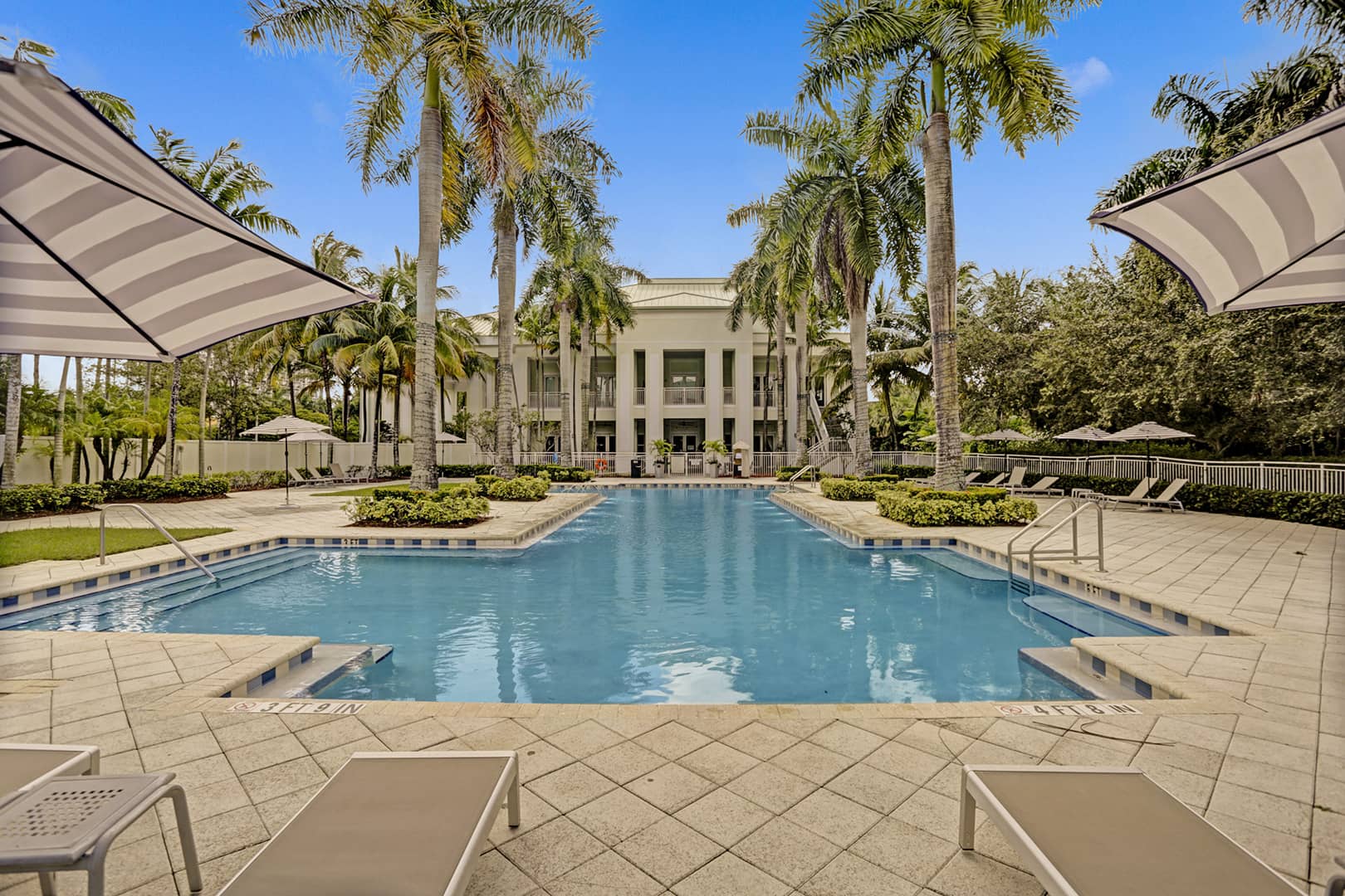 Condo Hotel For Sale 5300 NW 87th Ave 904, Doral, FL on Vimeo