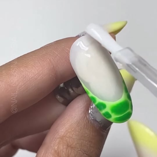 Video: DROP BASE GEL CLEAR SEMIPERMANENTE TRASPARENTE - 10.8ML