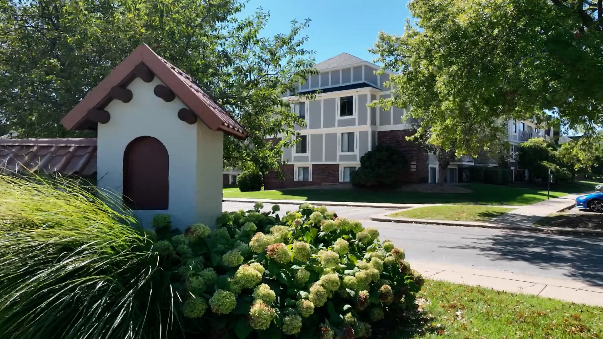 Old Monterey Apartment Homes on Vimeo