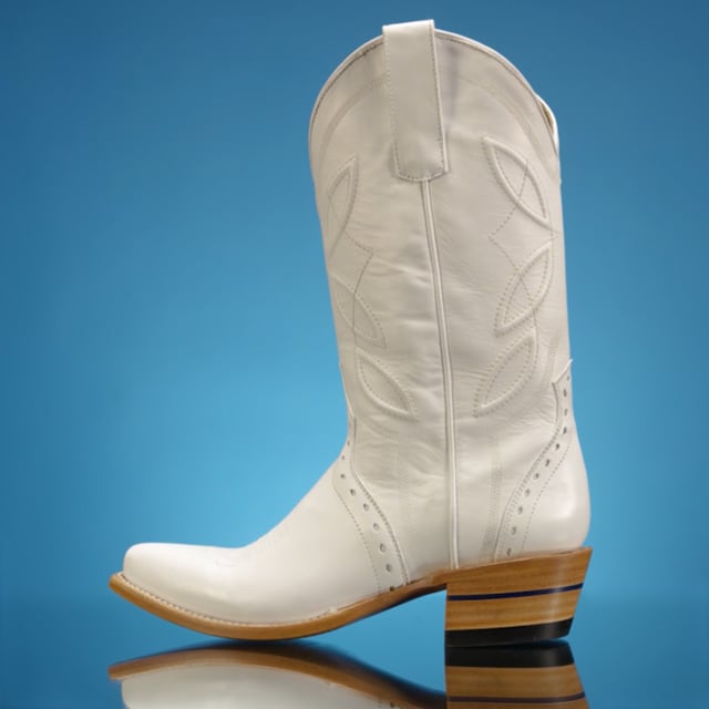 Alvies - White Boot