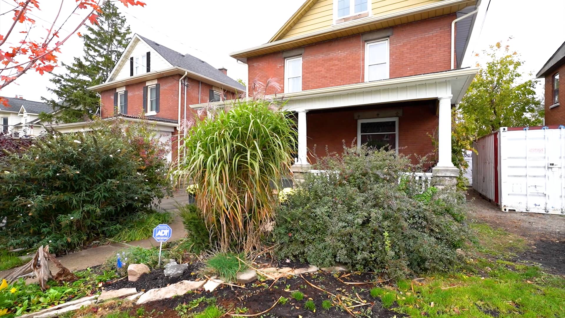 102 Dorothy St Welland video.mp4 on Vimeo