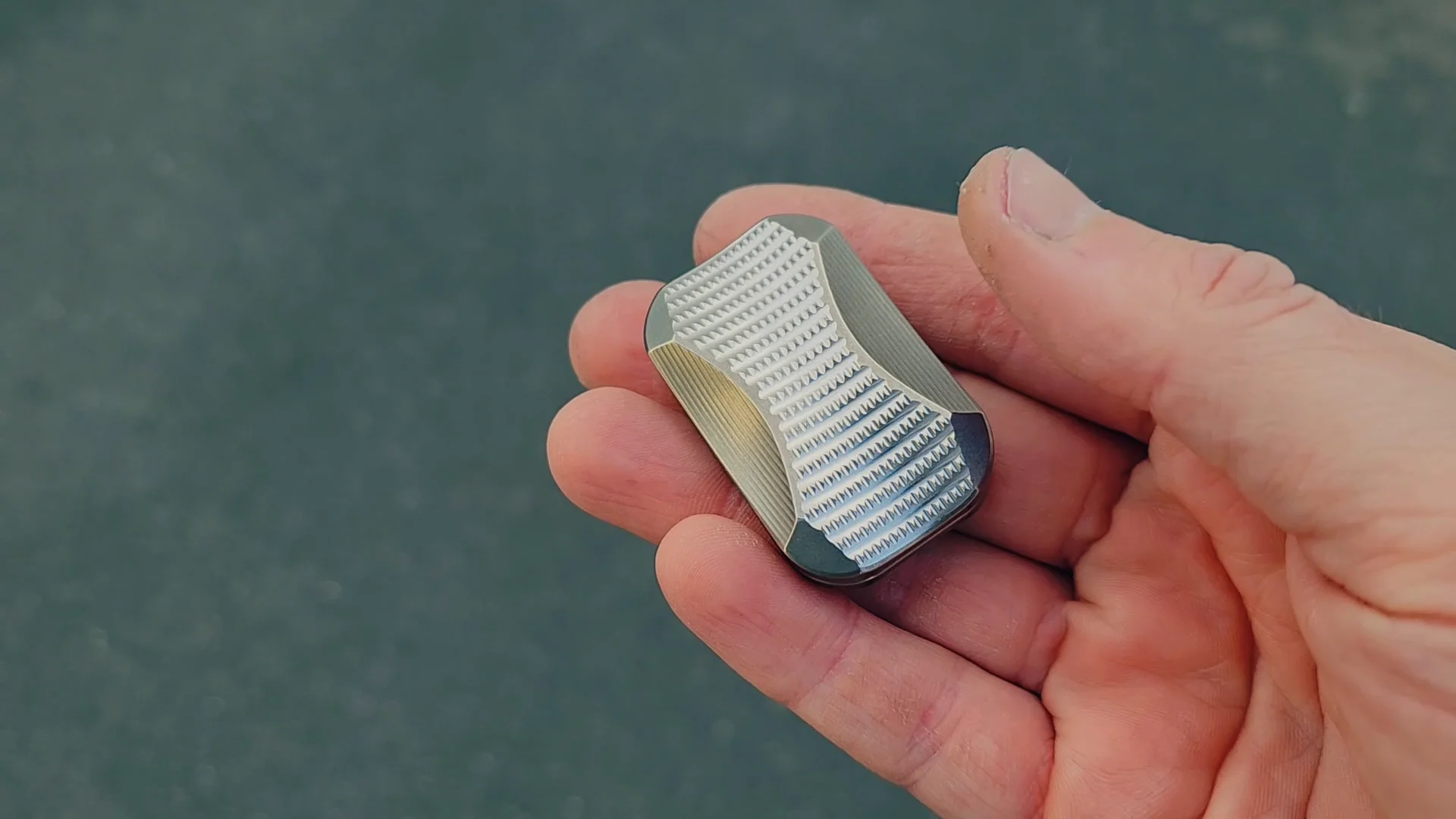 Toad™ 3-Click - Zirconium Slider – Magnus Store