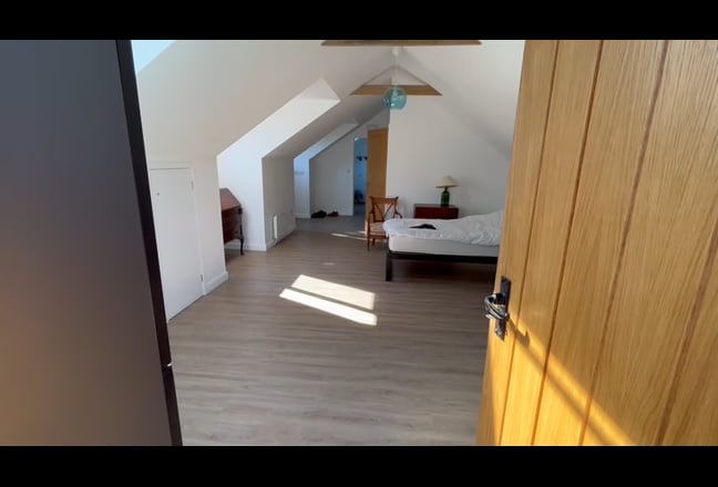 Video 1: flat above garage