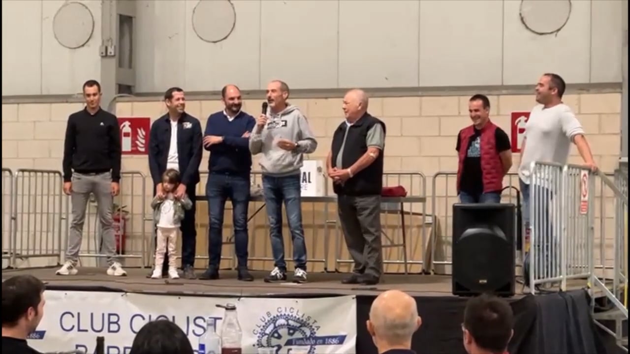 IMÁGENES DE LA COMIDA, ENTREGA DE MENCIONES Y SOCIO DE HONOR (Día del Club Ciclista Barbastro 23.10.2022)