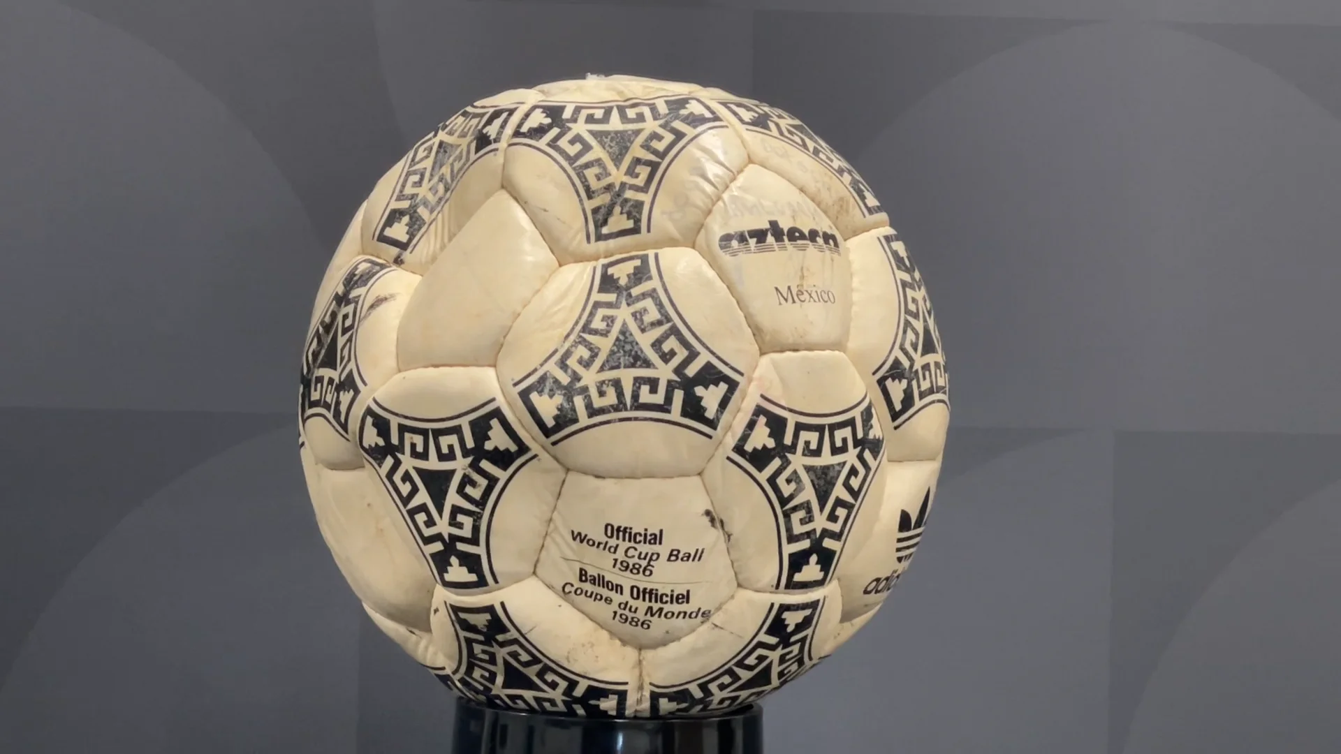 サッカーボール 1986 Mexico World Cup Ball Adidas Azteca - Wikipedia