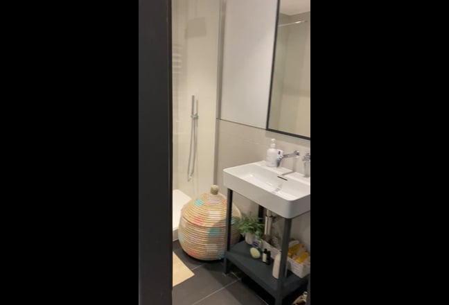 NEW double room with ensuite bathroom in Croydon  Main Photo