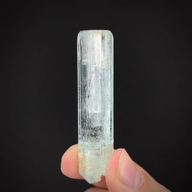 Gem Aquamarine w/ unusual tubes (Hefendehl Coll.)