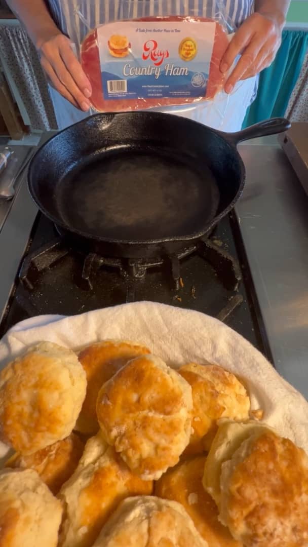 Pan Frying Country Ham on Vimeo