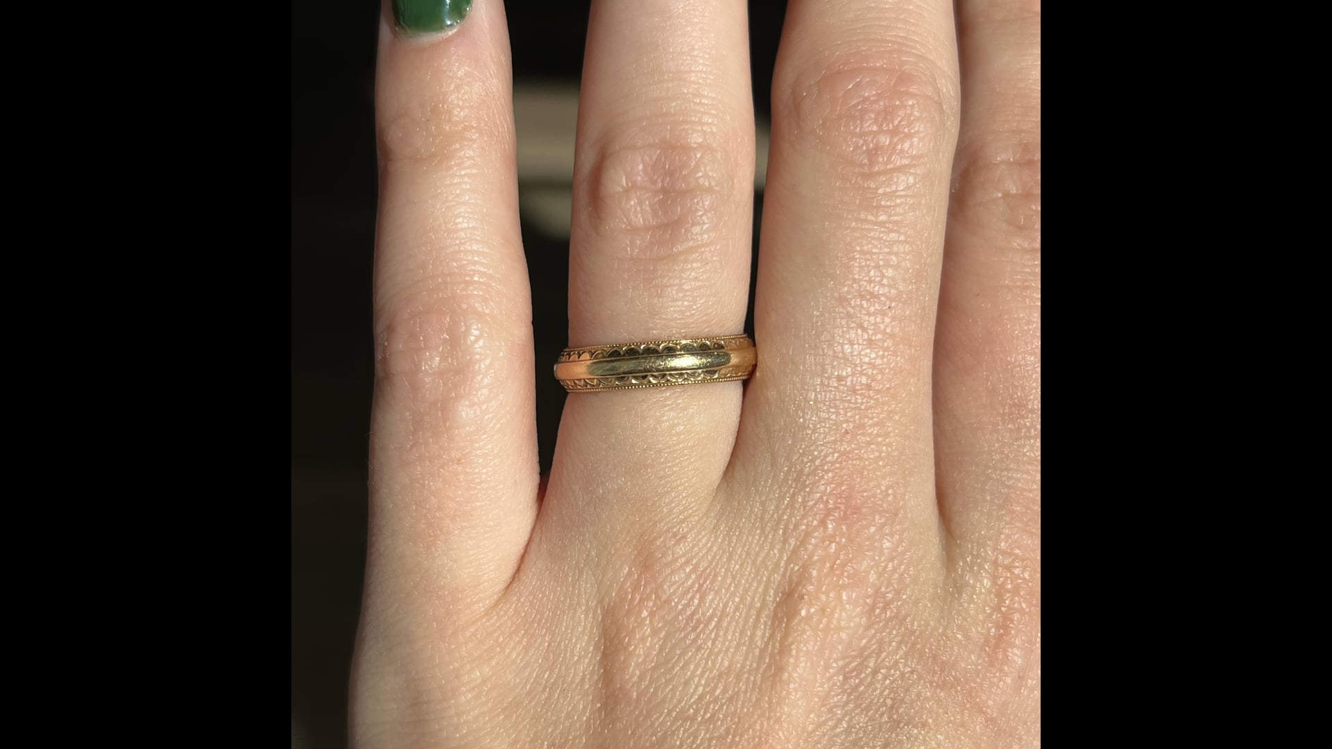 邦楽 ENDS / Jubilee-ULTIMATE ARRANGEMENT- Men's Mid-Century Scalloped Wedding Band in 14k Yellow Gold