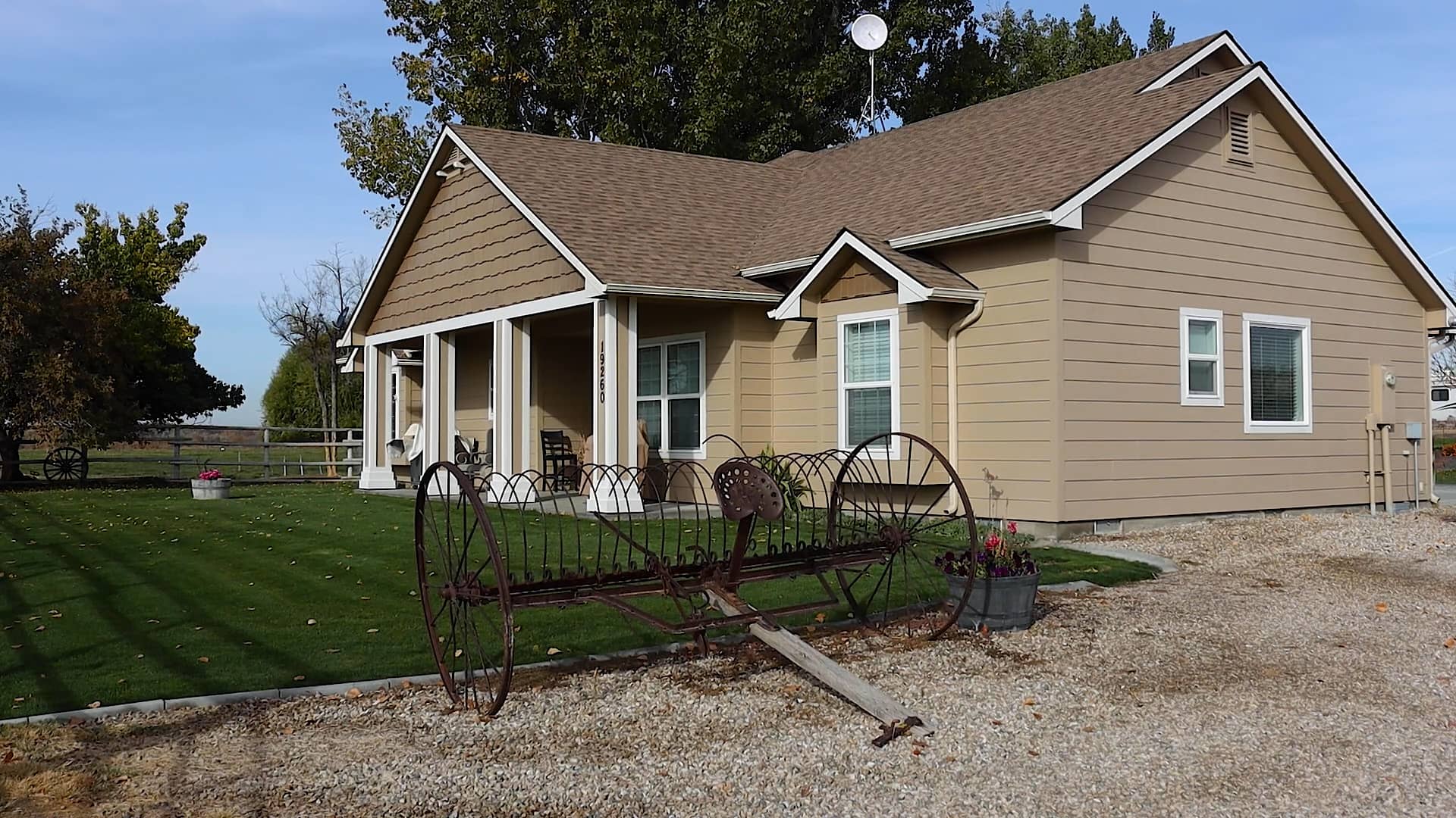 6 Bed, 4 Bath home with acreage for sale in Notus 19260 Hwy 20/26 Stacey Budell Delta Land