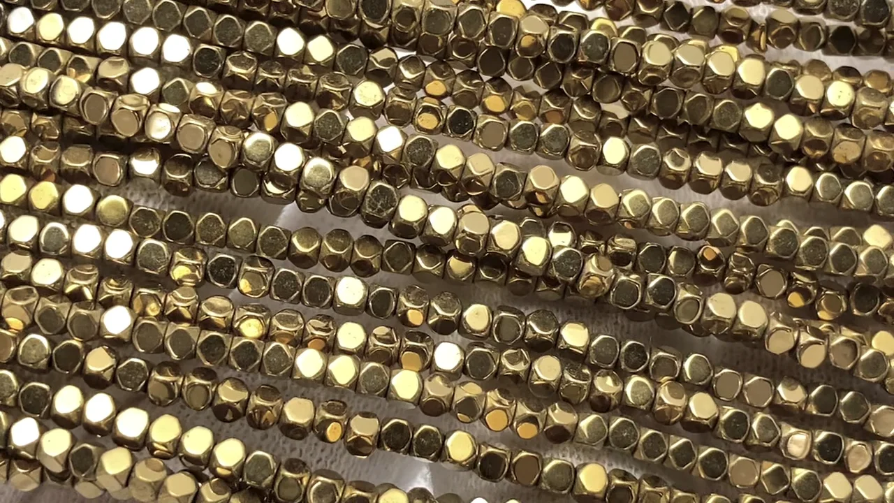 ヘマタイト 極小キューブカット2×2×2mm ゴールドコーティング ｜天然石