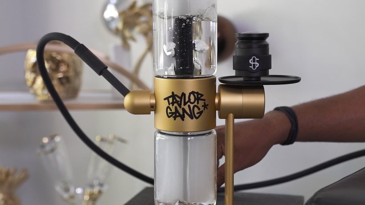 Taylor Gang Wiz Khalifa x Stundenglass Gravity Bong on Vimeo