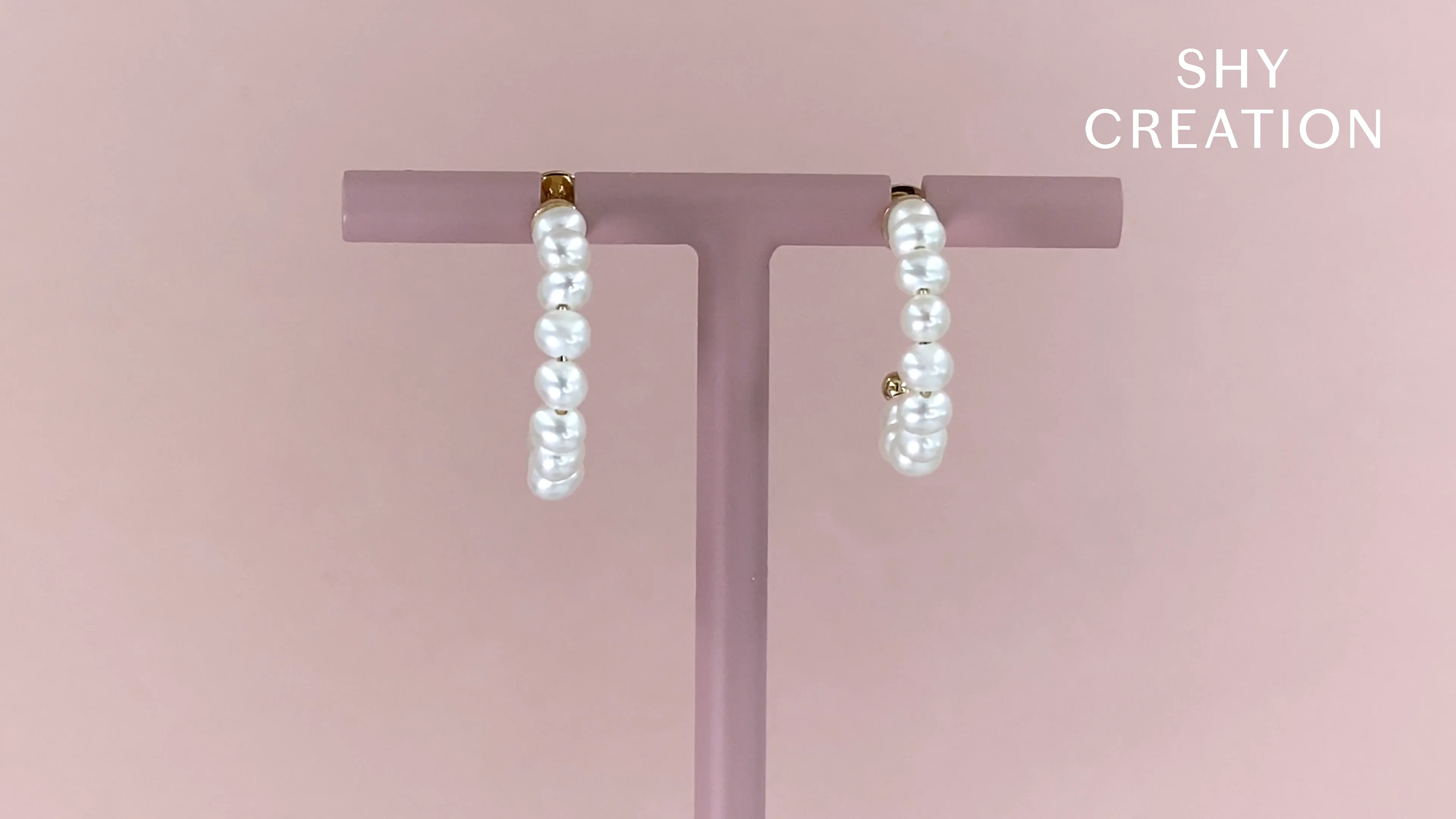CULTURED PEARL HOOP EARRING – Shy Creation