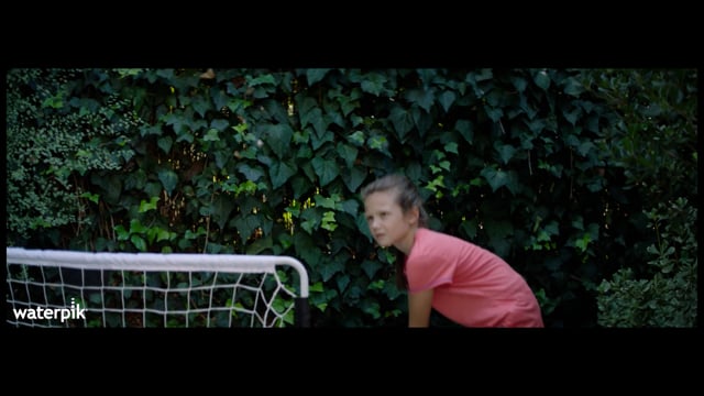 deVine Voices Native French Canadian Male Voiceover Water Pik TV Commercial