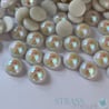 Cabochon Blanc AB thermocollant en céramique - 3mm à 6mm