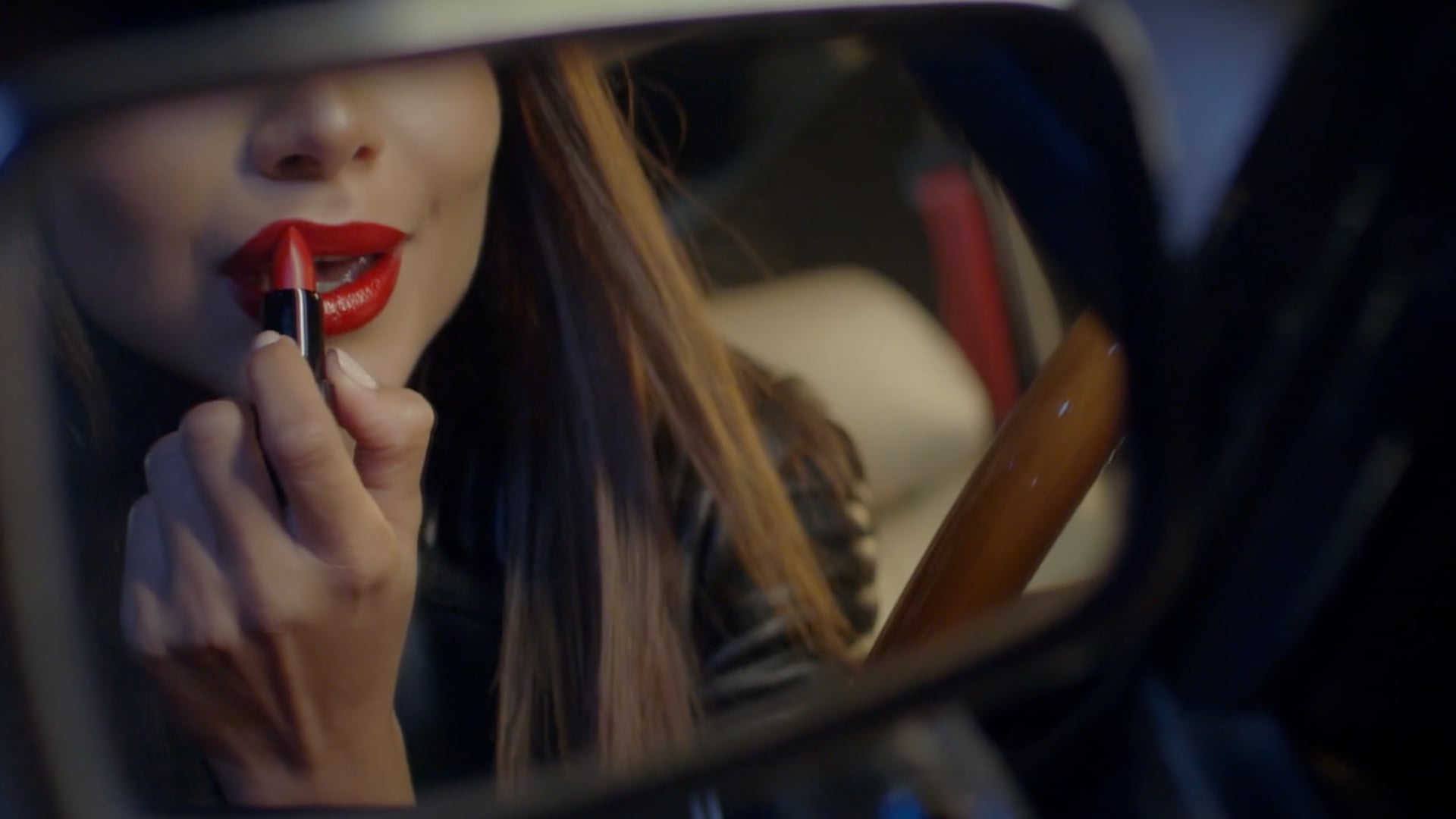 RADIANT Advanced Care Lipstick TVC