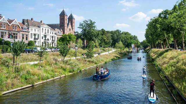 Um canal movimentado, Utrecht quebra-cabeça em Obras de Arte