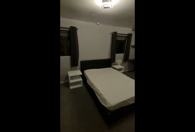 Large double room for rent Main Photo