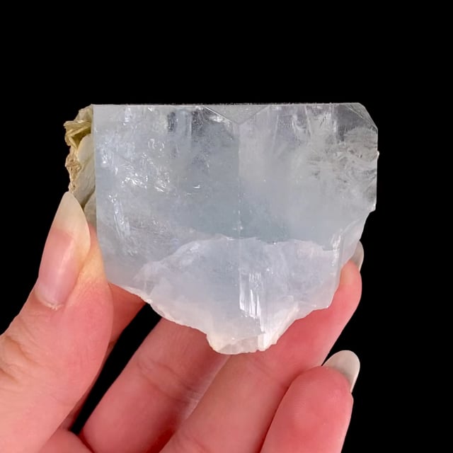 Beryl (var: Aquamarine) (near ''floater'' crystal) with Muscovite