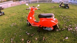 GCAutos - Scooter électrique enfant 350 W vespa vintage