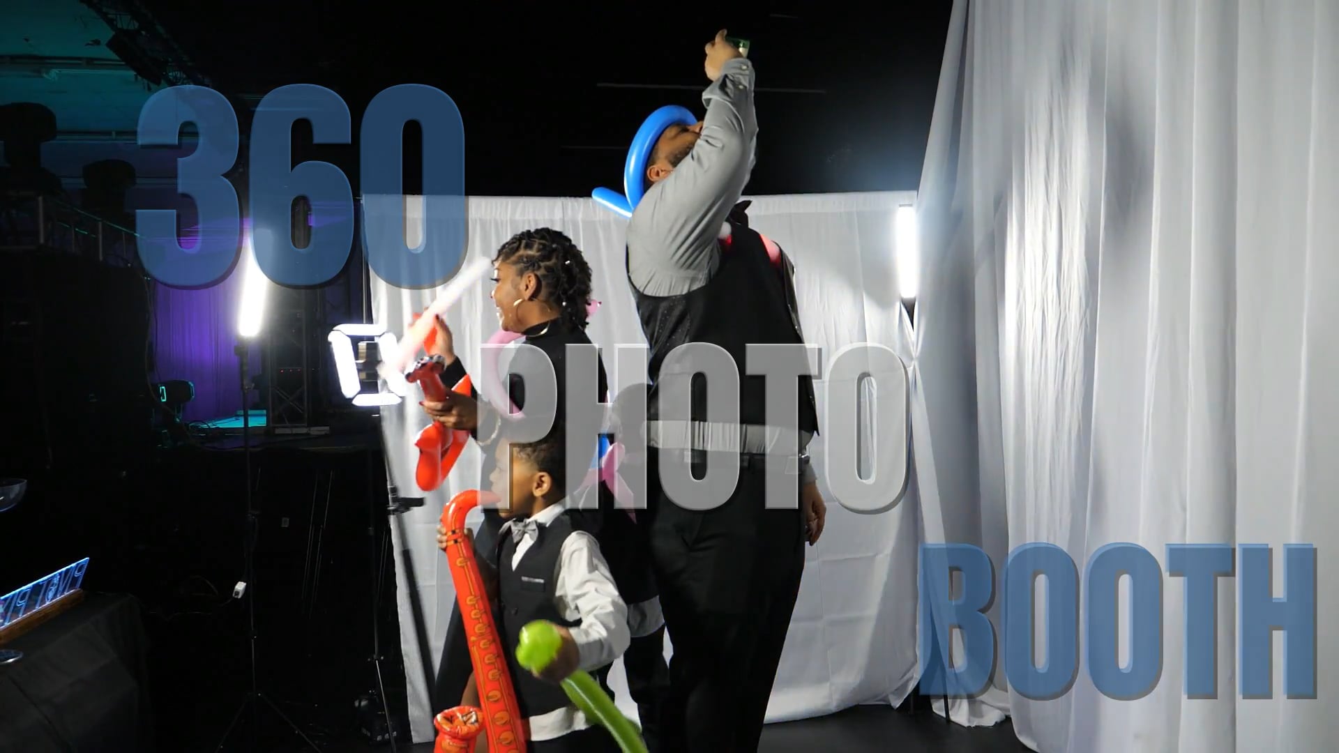 PIVOT PIX : 360 Photo Booth