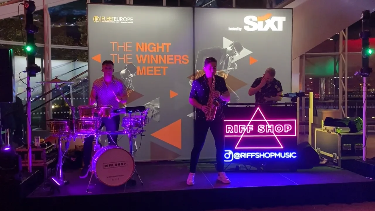 Riff Shop DJ Set @ CCD on Vimeo