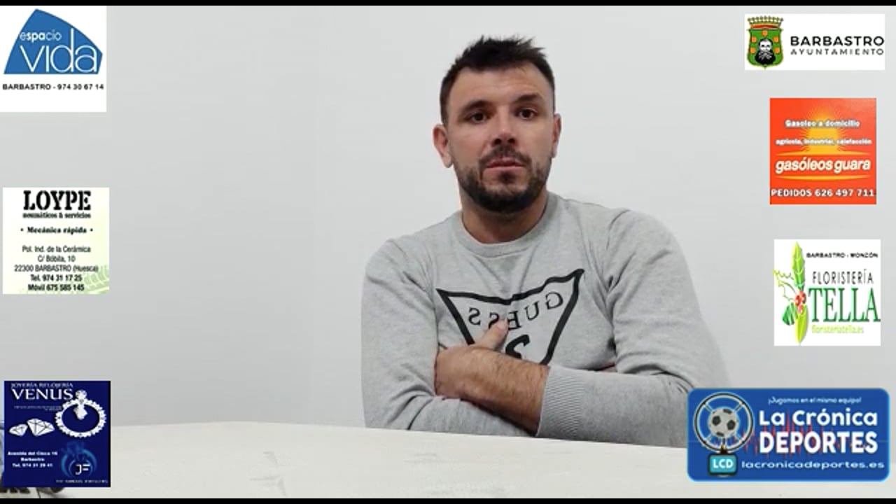 DAVID BERNAL (Entrenador Cariñena) CD Cariñena 3-4 CD Binéfar / Jornada 11 / 3ª División