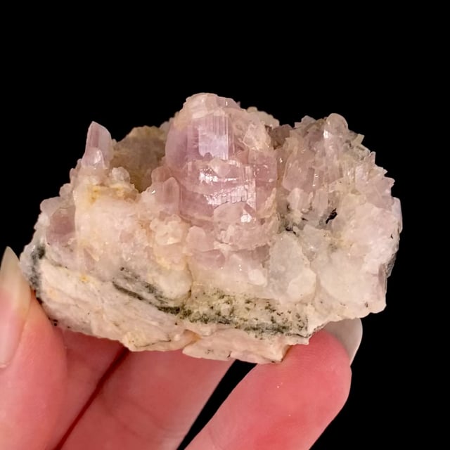 Albite (rare gemmy PURPLE crystals)