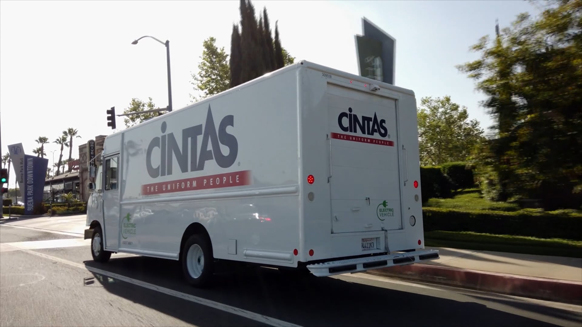 Cintas Lauches Electric Vehicle Pilot Program Cintas ETruck (Spanish