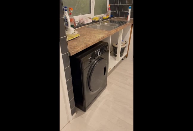 Spacious Room in Mile End E3 Main Photo