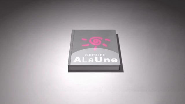 A LA UNE