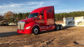 2019 KENWORTH T680 VIN: 1XKYD49X4KJ253323 TANDEM AXLE TRUCK