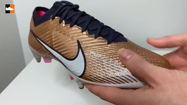 football boots white and gold