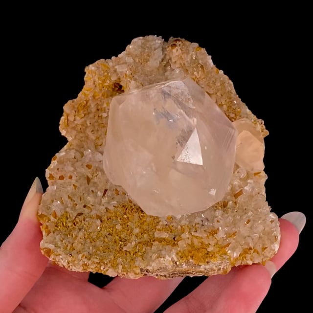 Calcite (fine crystal)