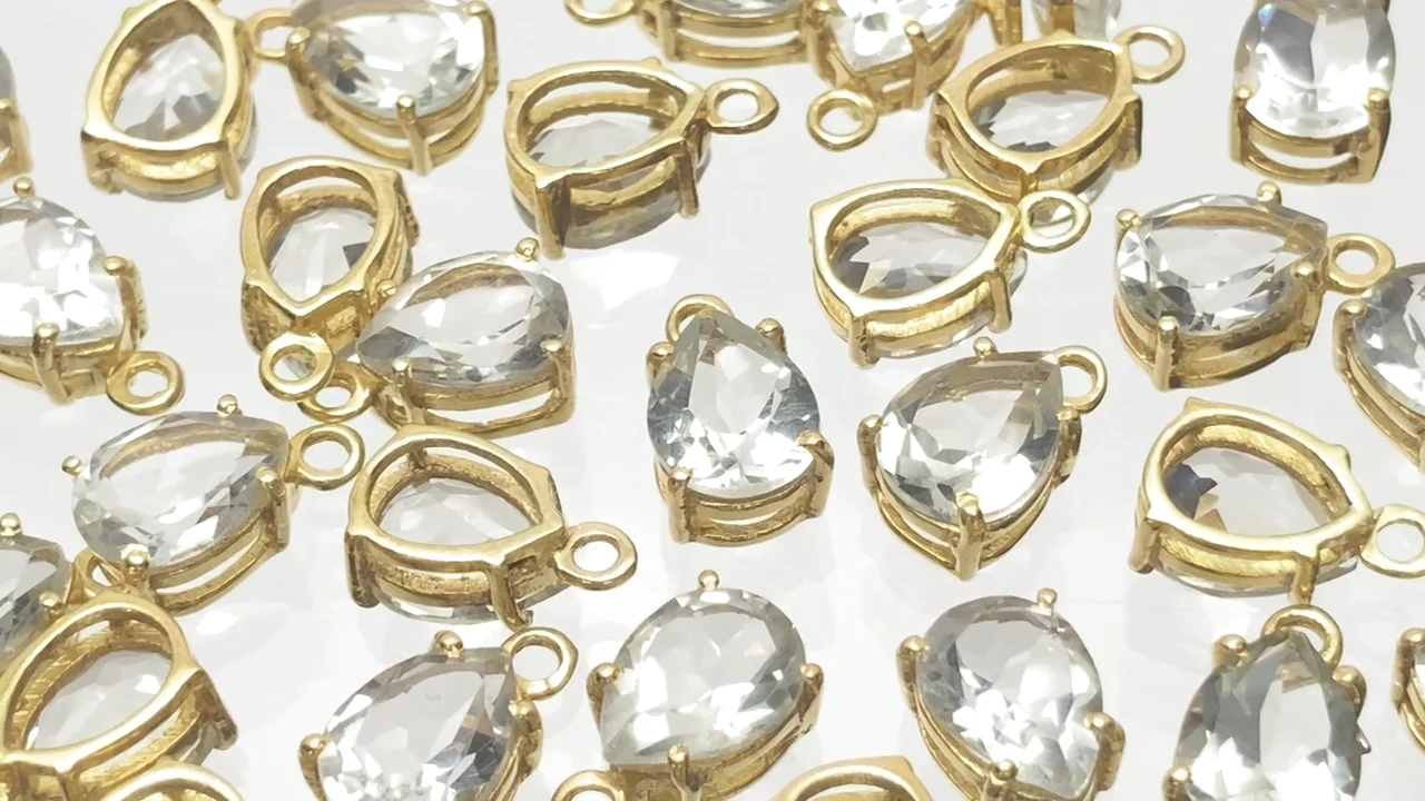 グリーンアメジスト 枠留めペアシェイプファセットカット8×6mm 18KGP 2