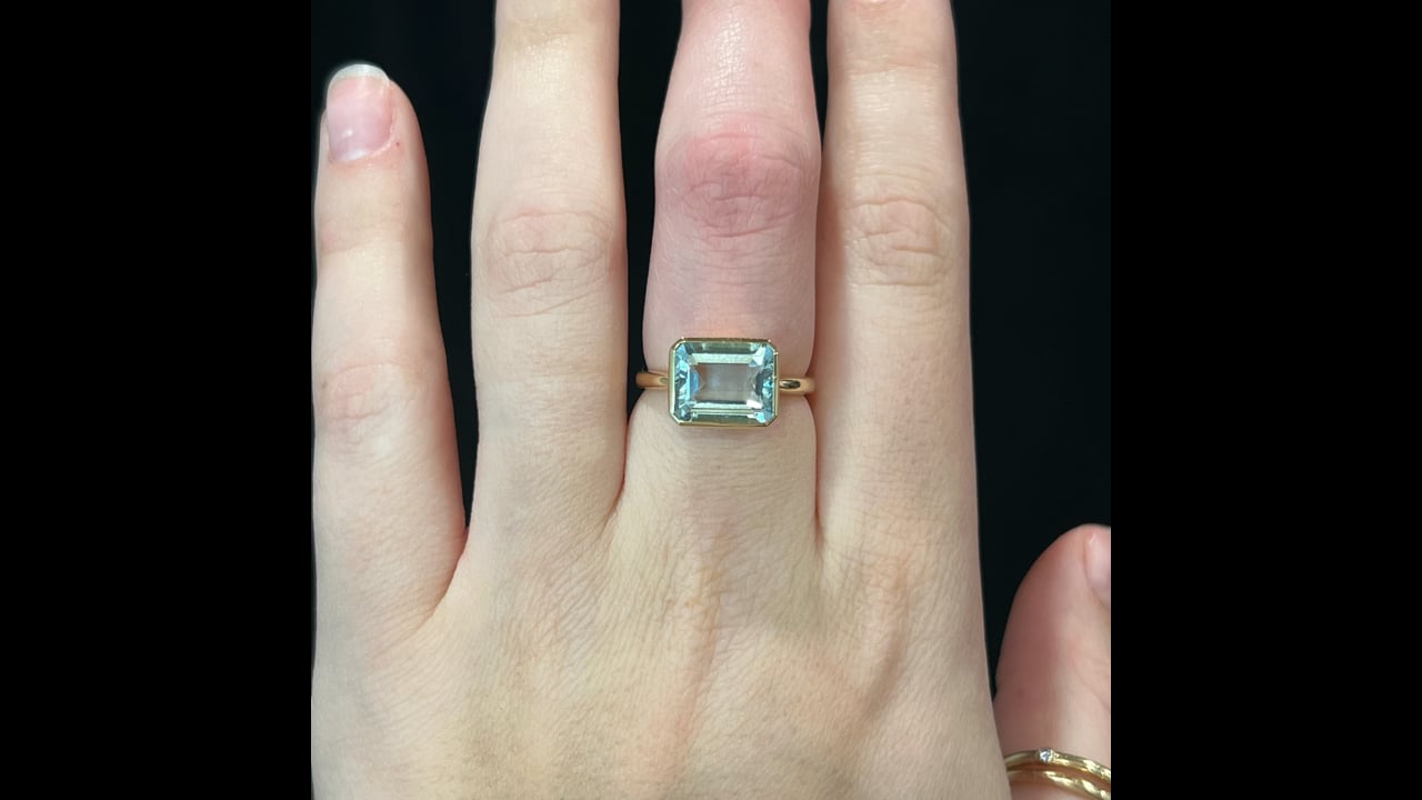 Kalafina カラフィナ　クリスタルオルゴール Cushion Cut Aquamarine & Diamond Cocktail Ring in 14k Gold